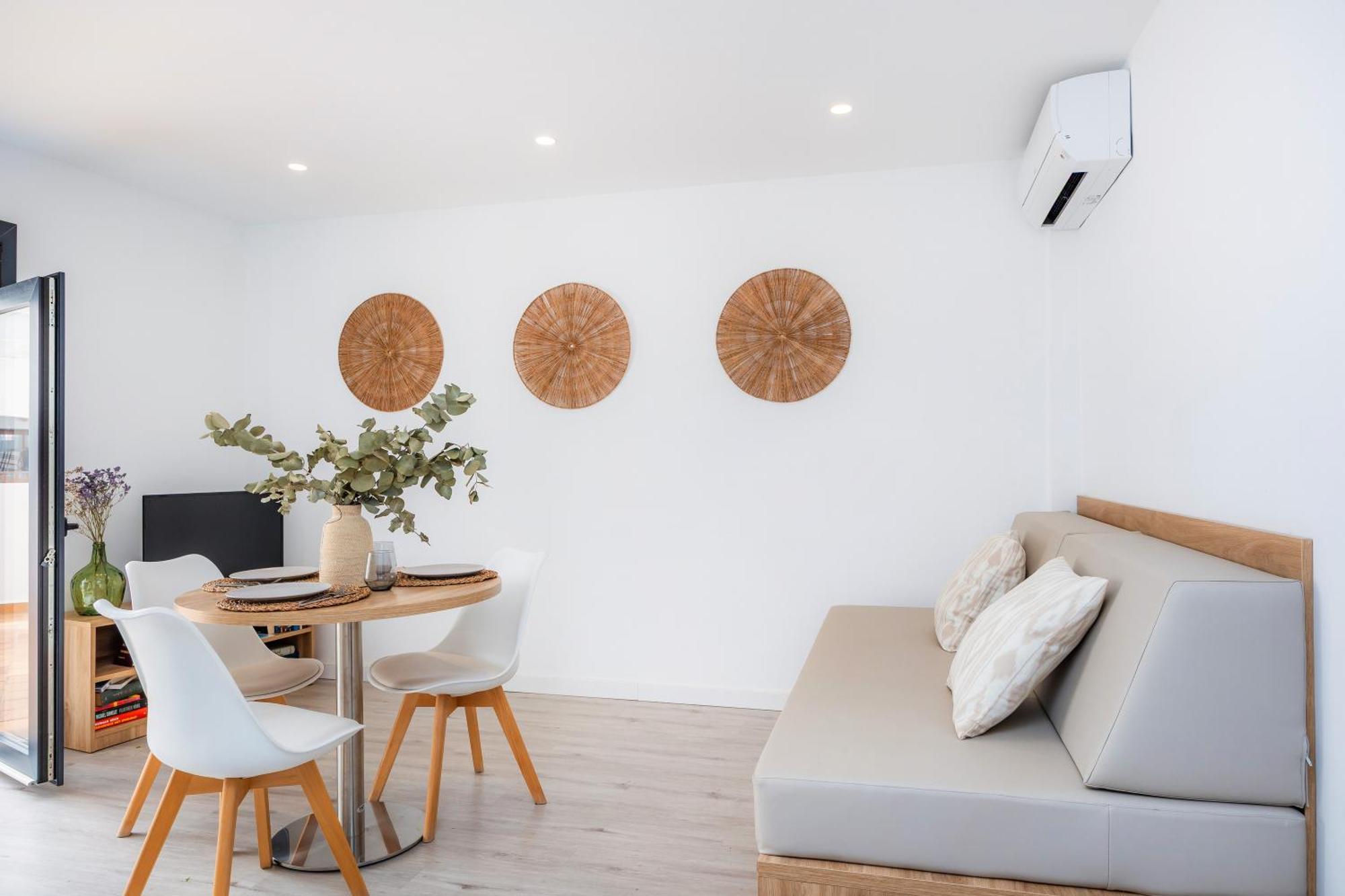 Apartment White 2